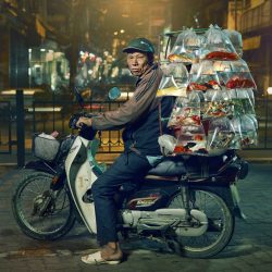 motorcycle-delivery-hanoi-photos-jon-enoch-6