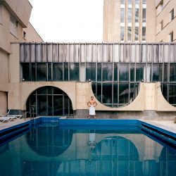 1 © Michal Solarski_Rest Behind the Curtain