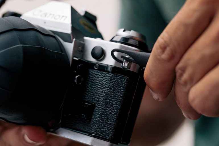 kurvd-universal-camera-strap-05-1000px