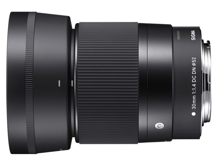 PPhoto_30_1.4_c016_horizontal_hood_EF-M