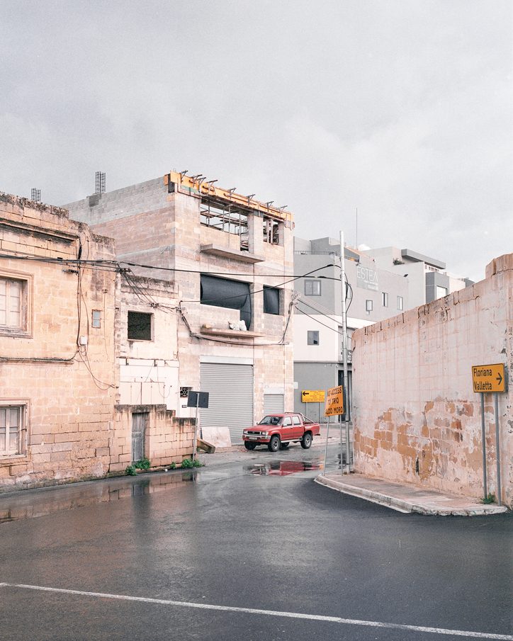 pawel-jaskiewicz-the-simplified-topography-of-malta-photography-itsnicethat-7