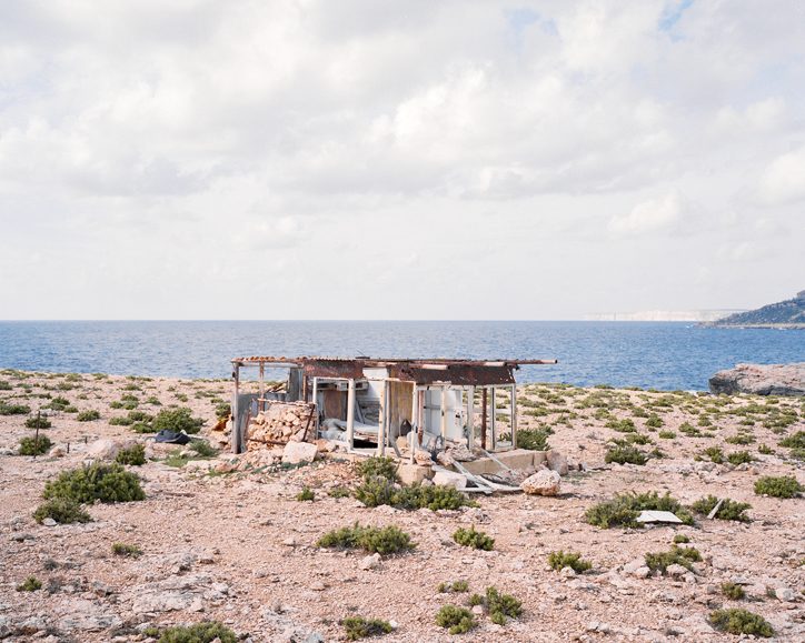 pawel-jaskiewicz-the-simplified-topography-of-malta-photography-itsnicethat-9