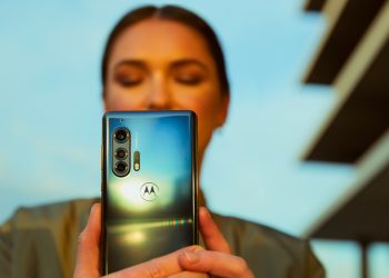 Motorola-Edge-Plus-2