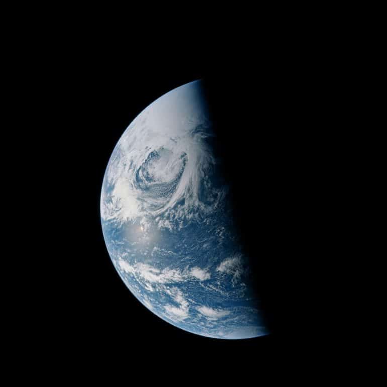 AS13-60-8592-earth-restored-apollo-images-1-1024x1024