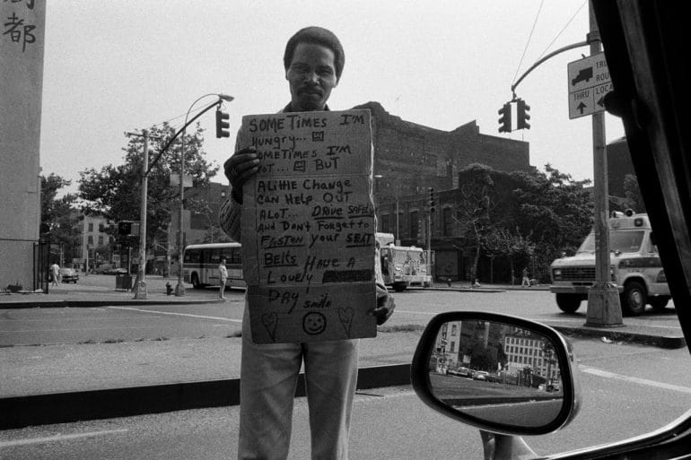 10_Joseph Rodriguez_A panhandler at Bowery and Houston, East Village, NYC 1984_copyright Joseph Rodriguez_courtesy Galerie Bene Taschen