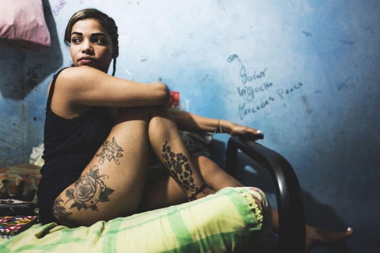 Dias Eternos, Women in prison in Venezuela