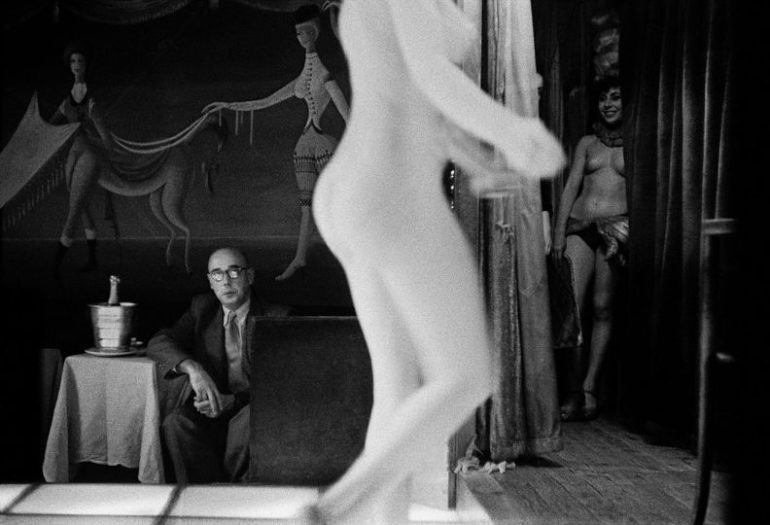 photo-days-frank-horvat-studio-frank-horvat-1956-paris-france-le-sphynx-h-x540q80