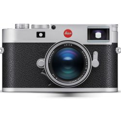 Leica_M11_silver_front_with_lens_LoRes_RGB