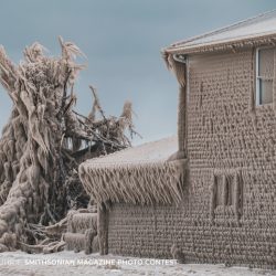 Smithsonian-Magazine-Photo-Contest-Ice-House-on-Lake-Erie-Garret-Suhrie-1024x768