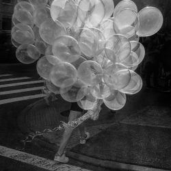 women-street-photography-exhibit-nina-welchkling-1024x1536