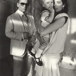 1_Princess Caroline of Monaco with her son Andrea and Karl Lagerfeld, La Vigie, Monaco 1986, copyright Helmut Newton Foundation