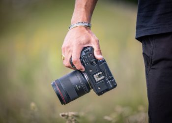 4549292254600-EOS C50_Lifestyle-4194