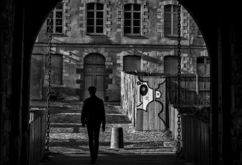 De l'ombre à la lumière