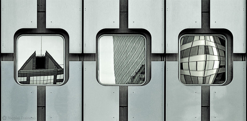 Façade en miroir
