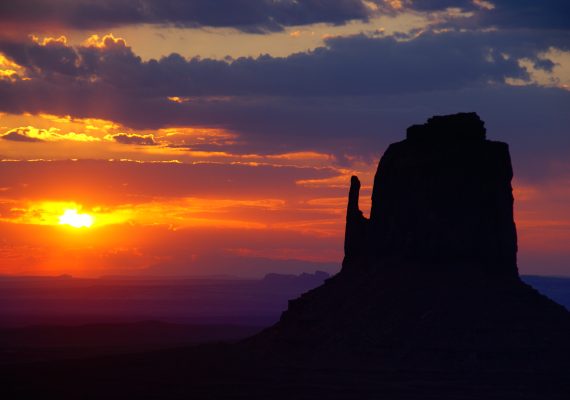 Monument Valley - Sunset