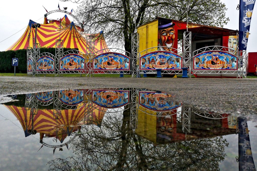 circus reflexion