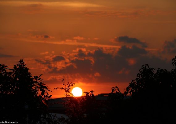 Coucher de soleil en juin