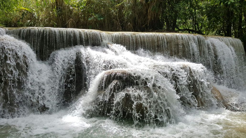 Laos, les chutes de Kuang Si