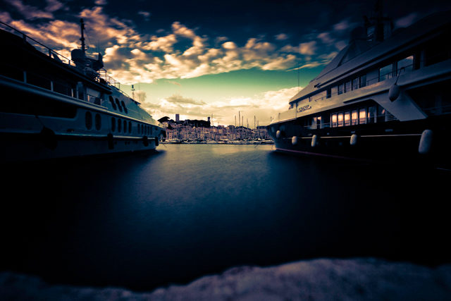 Between "Obsession" and "Perfect persuasion"