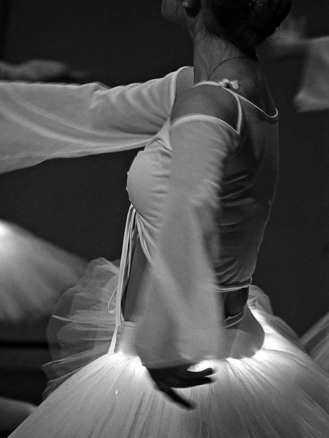 Donne moi la main...