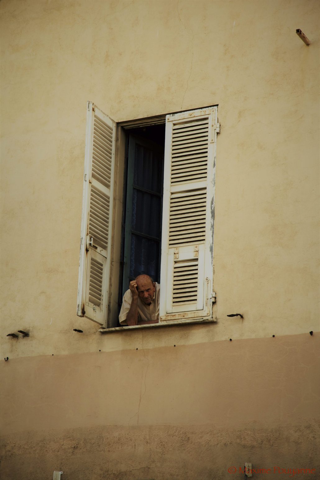 Vieux regard sur le monde