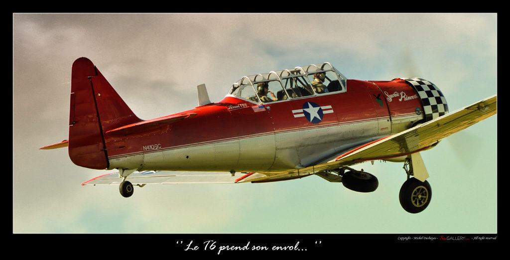 Un T6 prend son envol…