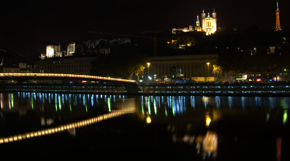 Lyon By night