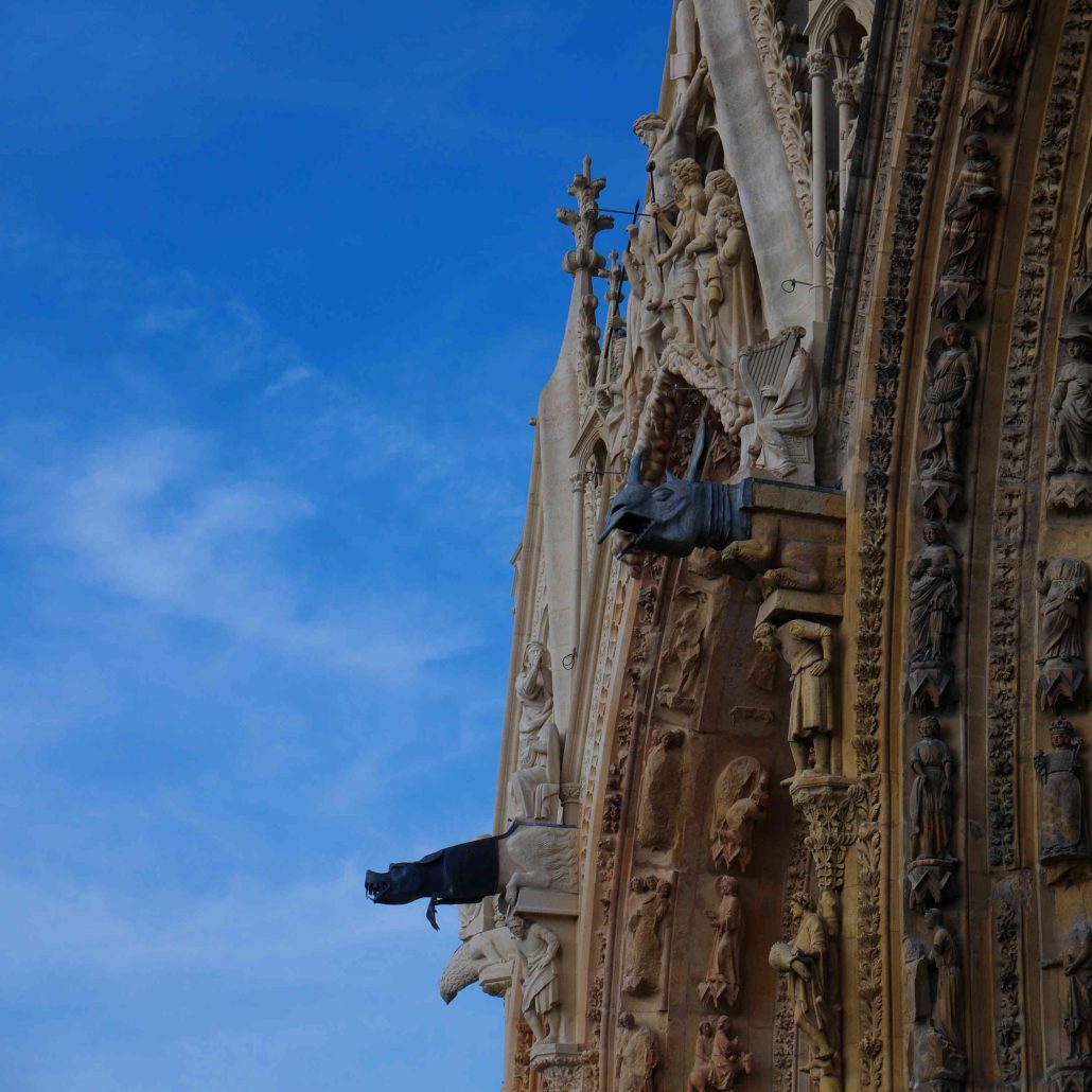 extremists crush the people…