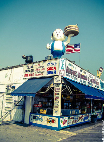 STREET LIFE – CONEY ISLAND