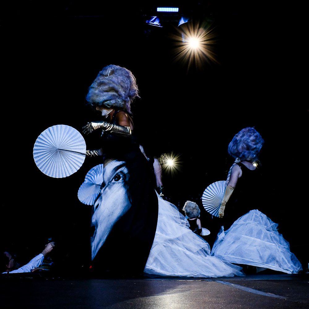 FASHION PROPAGANDA …