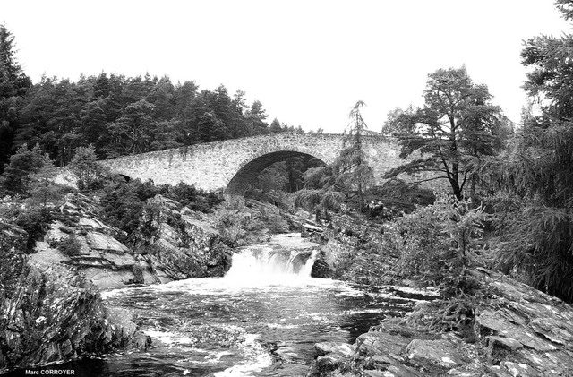 Vieux pont en Ecosse