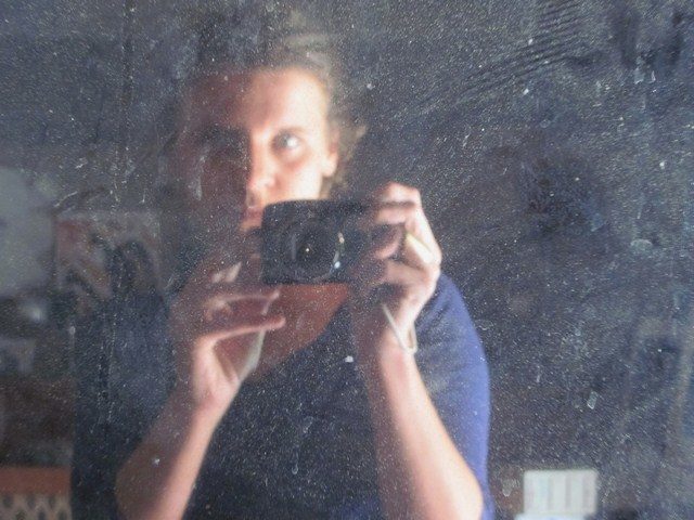Autoportrait au miroir sale
