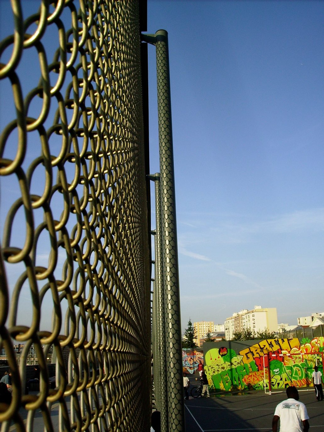 Street life in Paris