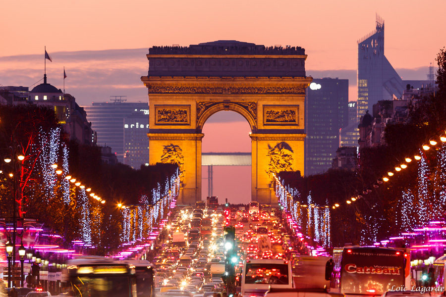 Champs Elysées à Noel à 400mm