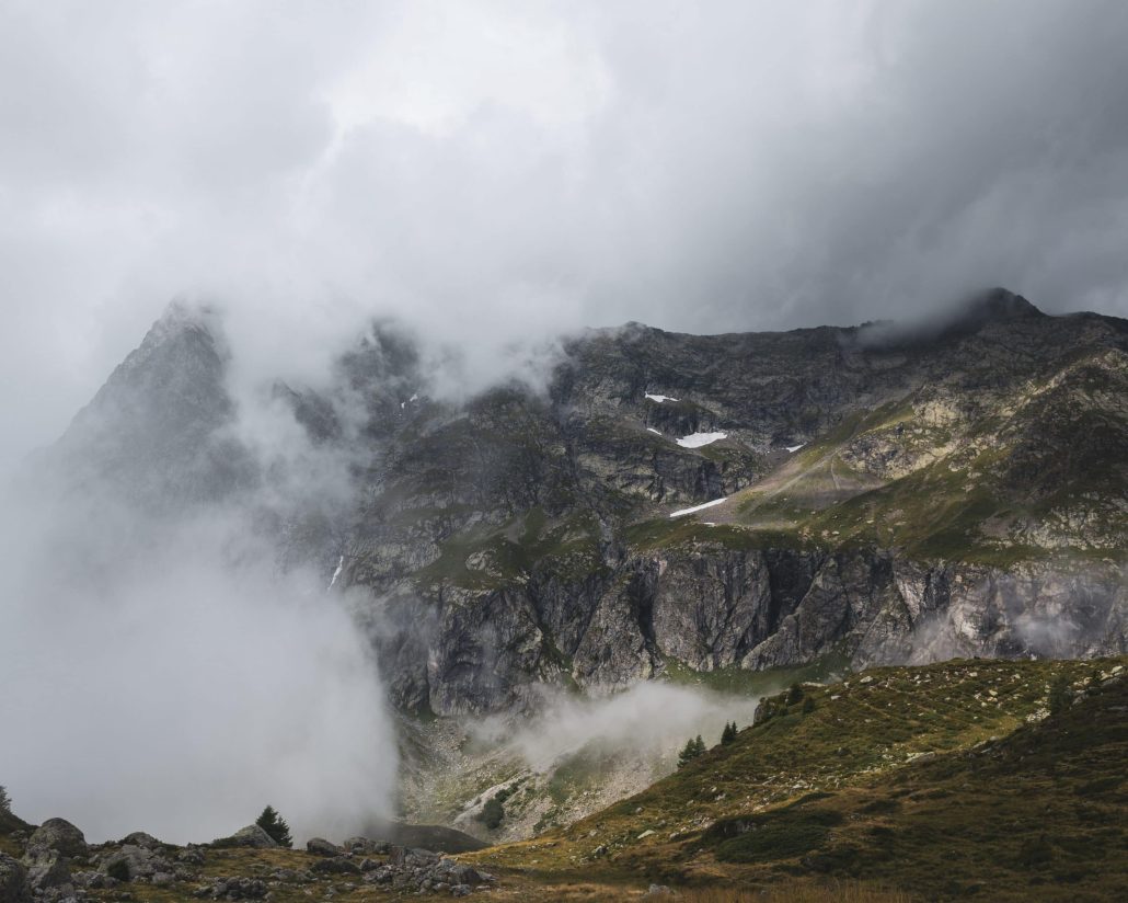 A travers les nuages