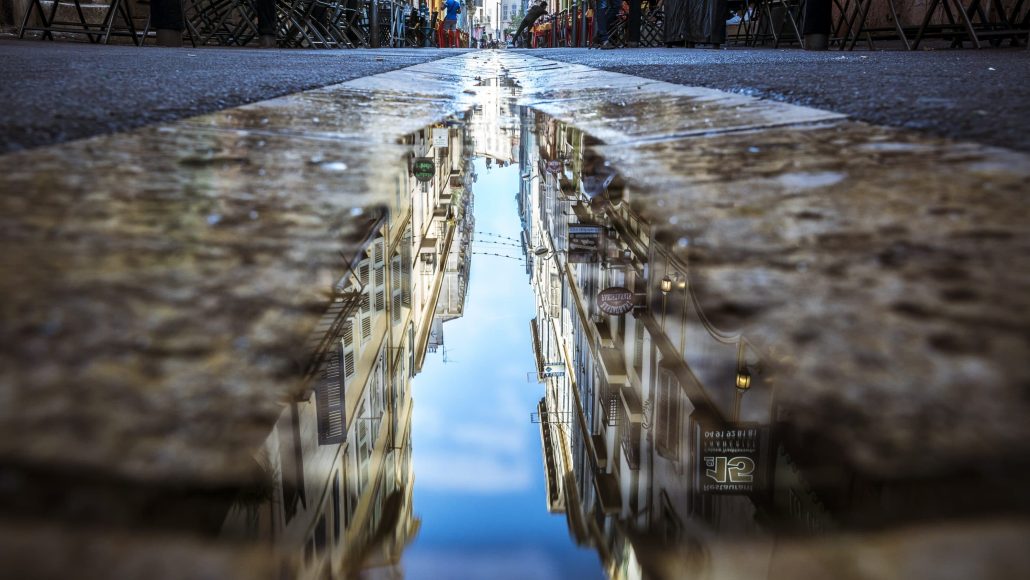 se mettre à l’envers