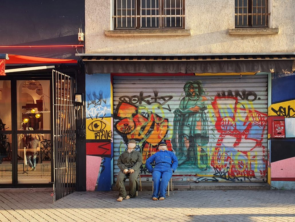 Façade Nord – Les uniformes