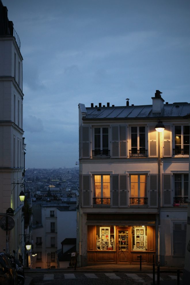 Entre chien et loup.