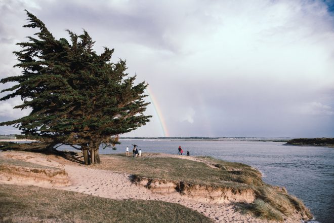 Contre vents et marées