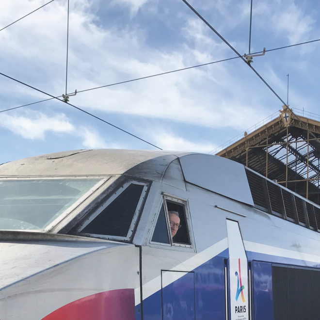 Pilote de ligne à grande vitesse