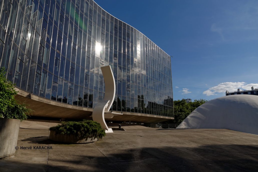 Oscar Niemeyer Paris Siege PCF