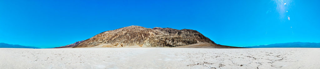 Death valley: Badwater – panoramic 360°