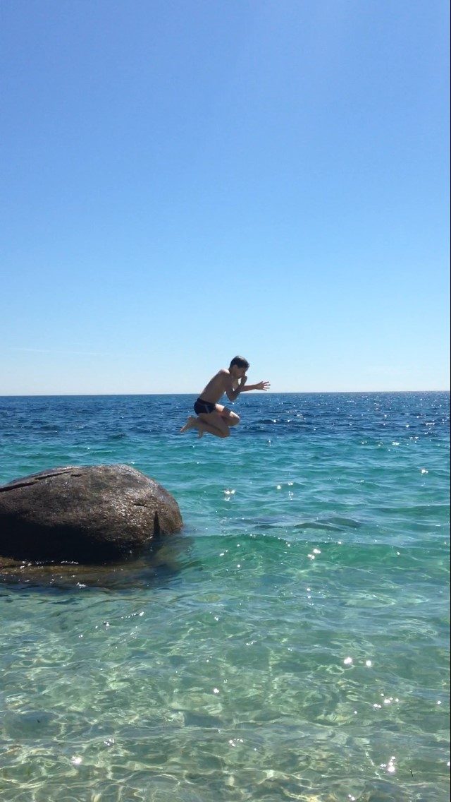 Eau cristalline de Bretagne